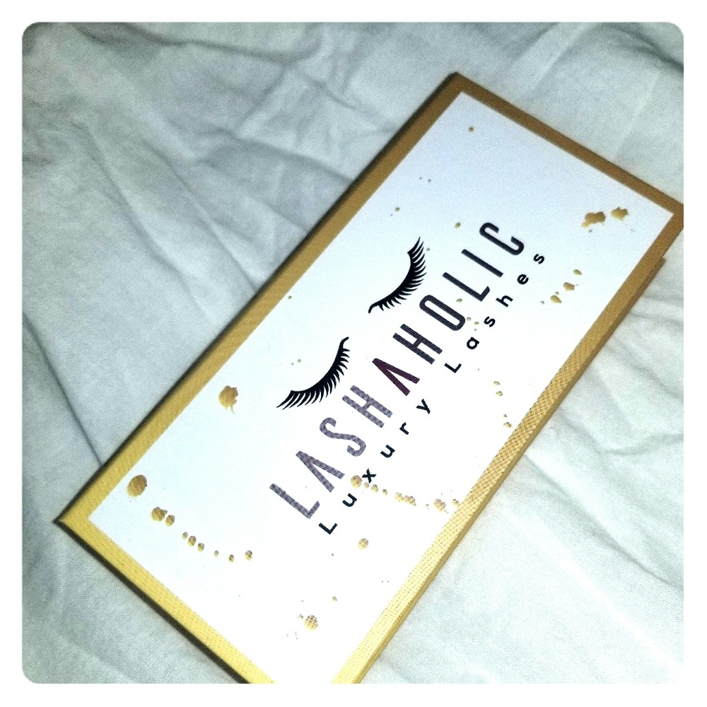 Lashaholic lashes
